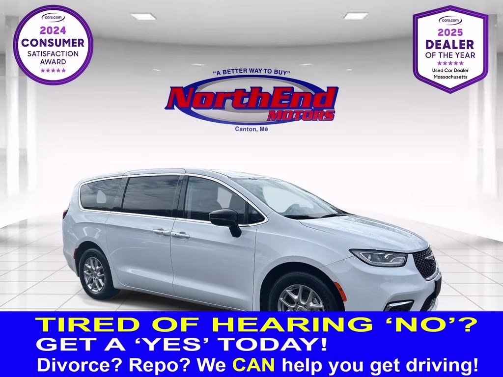 2024 Bright White Clearcoat Chrysler Pacifica Touring L FWD Van