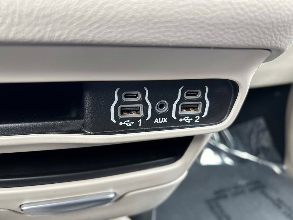 2024 Bright White Clearcoat Chrysler Pacifica Touring L FWD Van