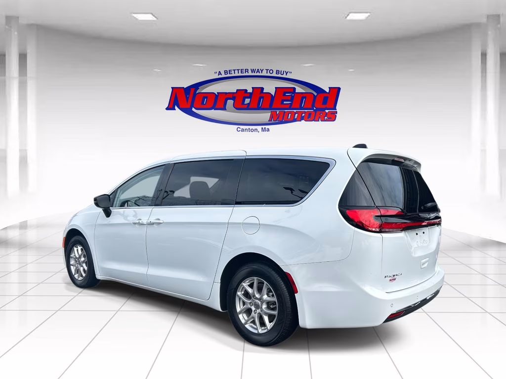 2024 Bright White Clearcoat Chrysler Pacifica Touring L FWD Van