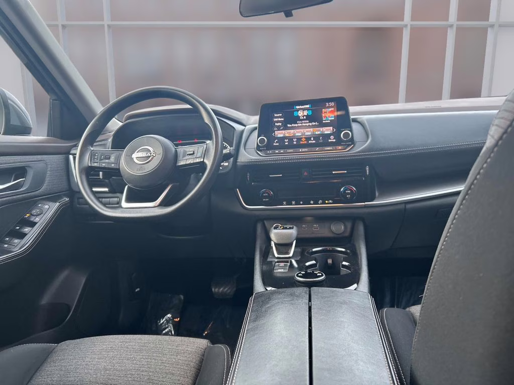 2022 Gun Metallic Nissan Rogue SV AWD SUV