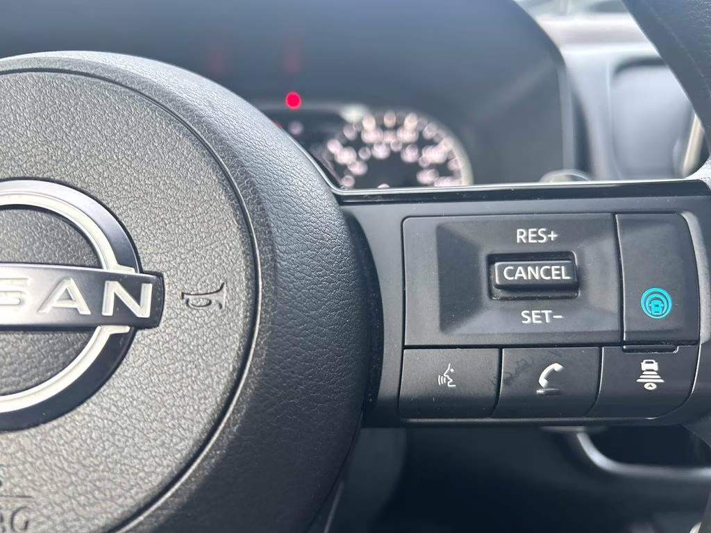 2022 Gun Metallic Nissan Rogue SV AWD SUV