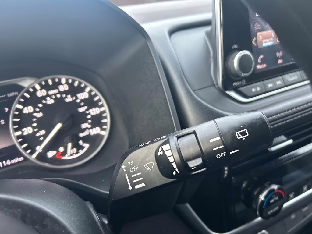 2022 Gun Metallic Nissan Rogue SV AWD SUV
