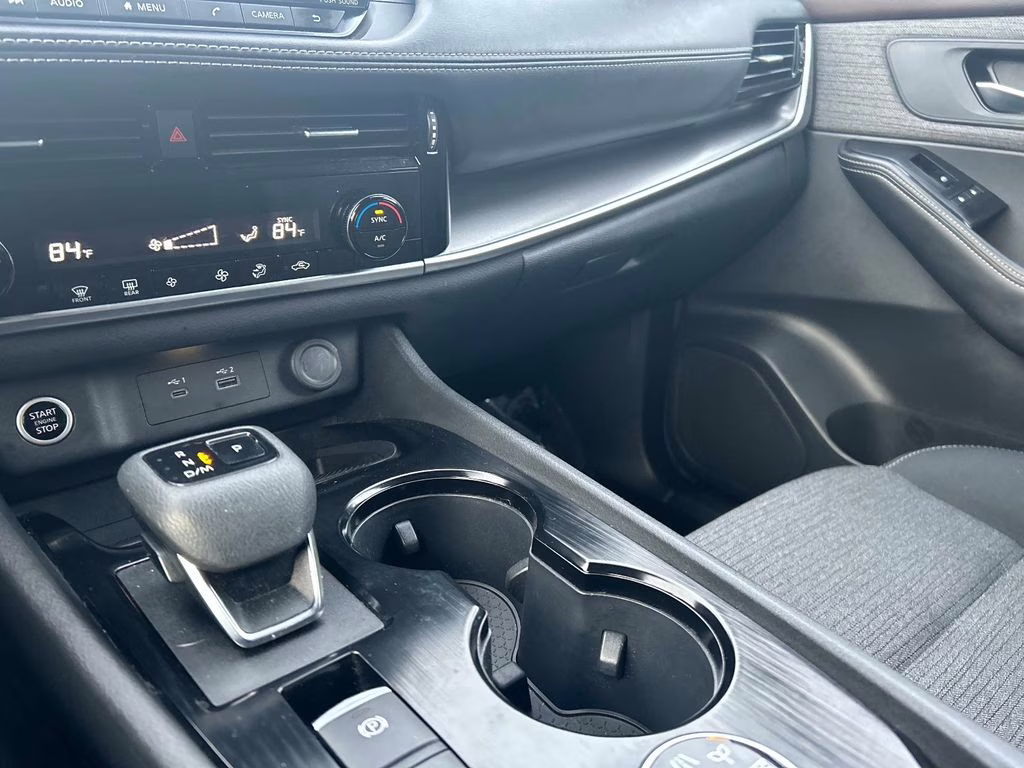 2022 Gun Metallic Nissan Rogue SV AWD SUV