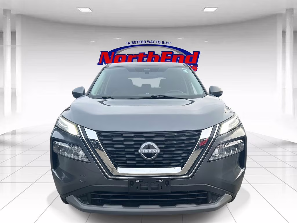 2022 Gun Metallic Nissan Rogue SV AWD SUV