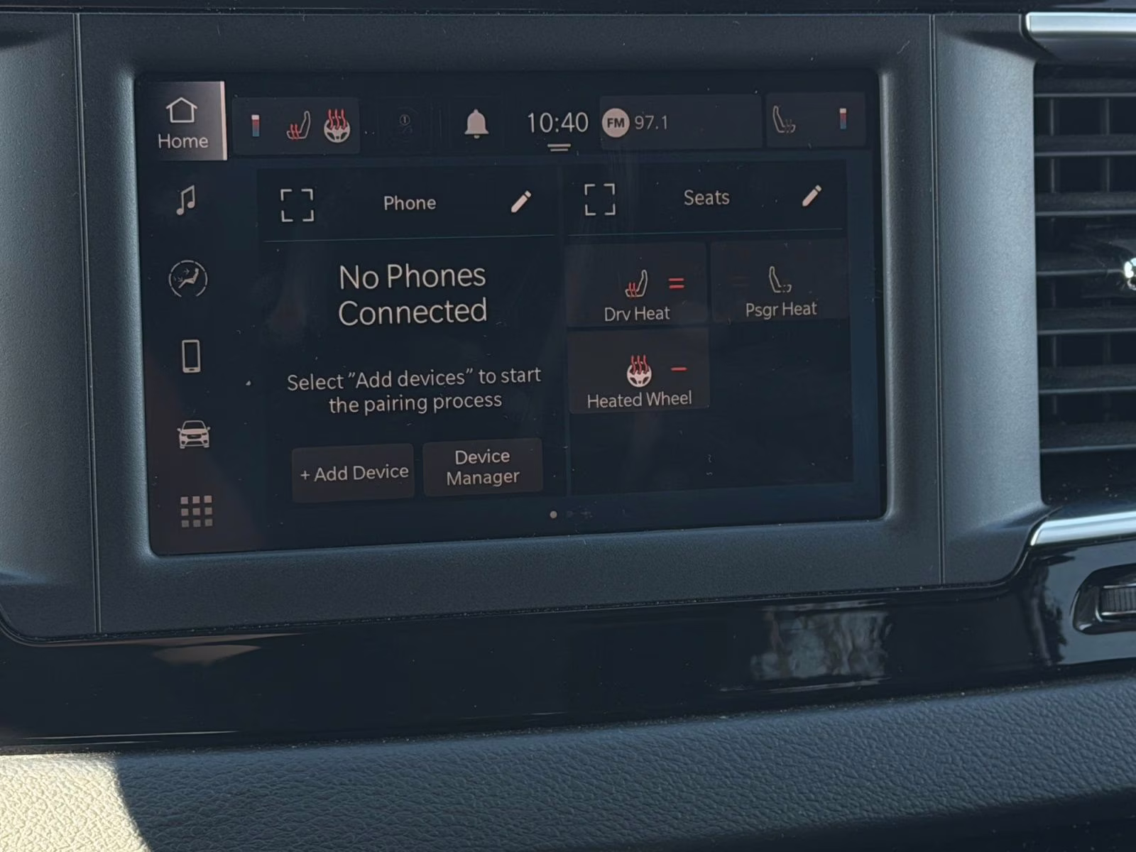 2023 Silver Mist Clearcoat Chrysler Voyager LX FWD Van