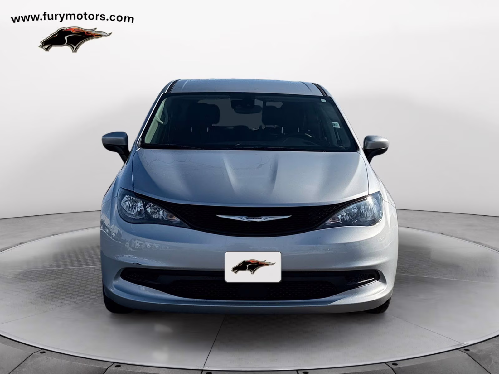 2023 Silver Mist Clearcoat Chrysler Voyager LX FWD Van