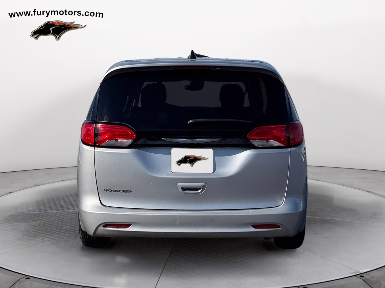 2023 Silver Mist Clearcoat Chrysler Voyager LX FWD Van