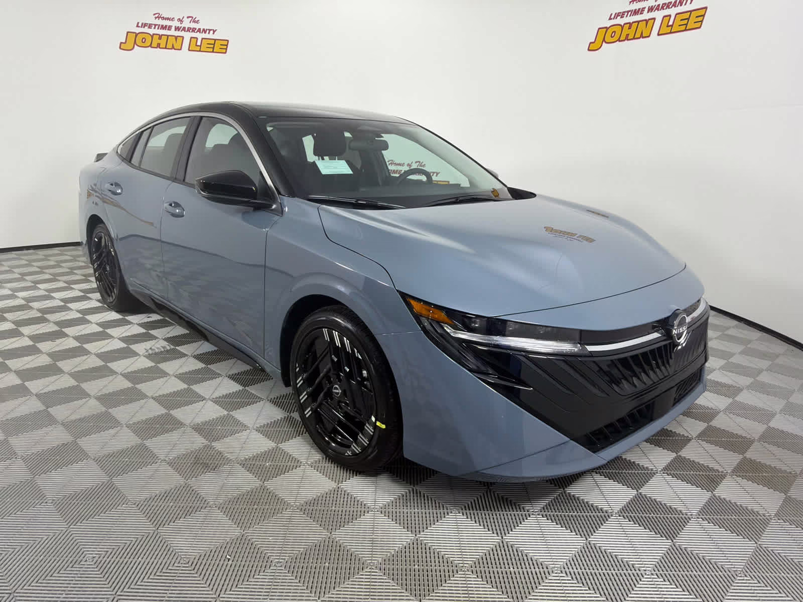 2026 Atlantic Gray Metallic/Super Black Nissan Sentra SR FWD Sedan