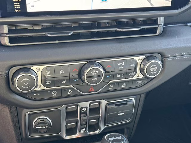 2026 Firecracker Red Clearcoat Jeep Wrangler Sahara 4X4 Convertible