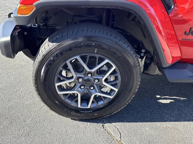 2026 Firecracker Red Clearcoat Jeep Wrangler Sahara 4X4 Convertible