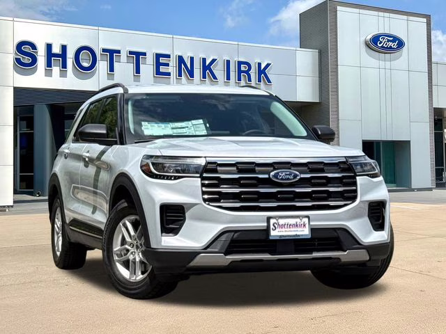 2026 White Metallic Ford Explorer Active RWD SUV