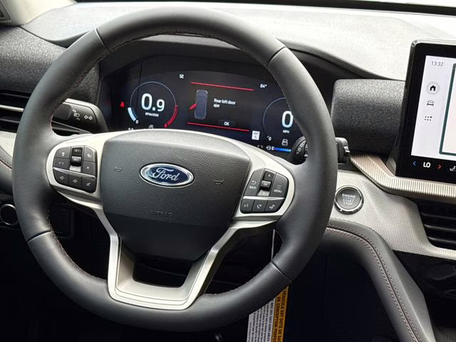 2026 White Metallic Ford Explorer Active RWD SUV