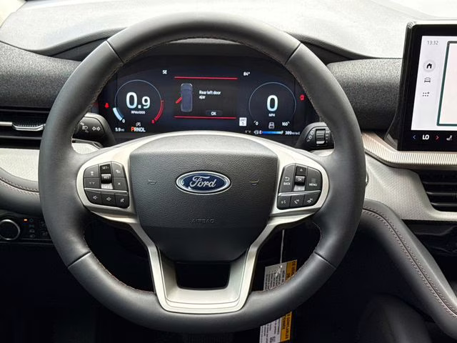 2026 White Metallic Ford Explorer Active RWD SUV