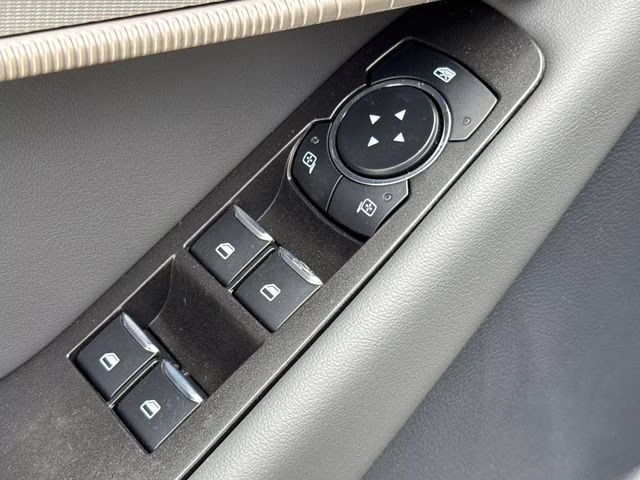 2026 White Metallic Ford Explorer Active RWD SUV