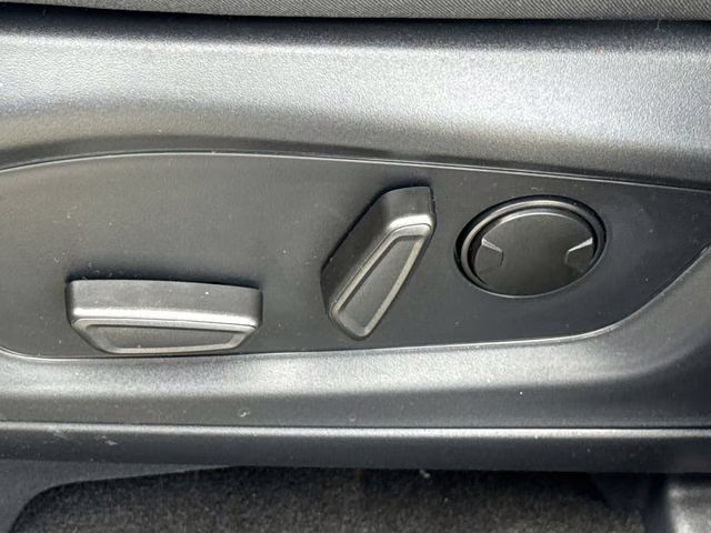 2026 White Metallic Ford Explorer Active RWD SUV