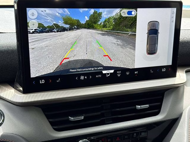 2026 White Metallic Ford Explorer Active RWD SUV