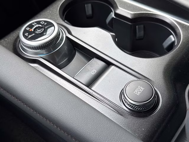 2026 White Metallic Ford Explorer Active RWD SUV