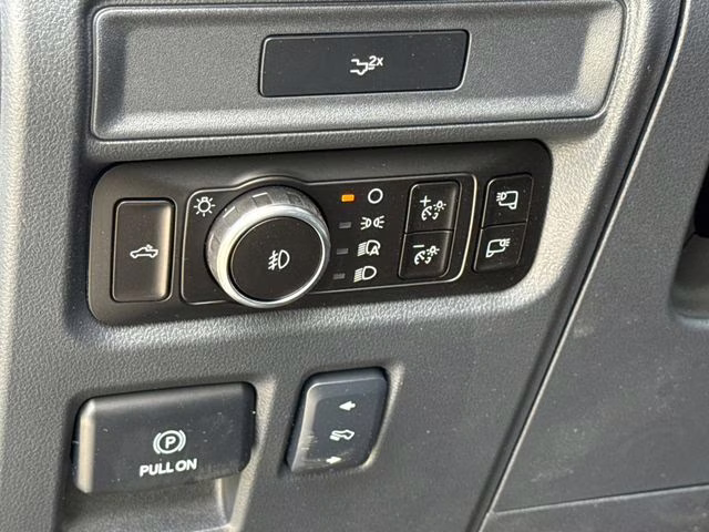 2026 White Metallic Ford F-150 Lariat 4X4 Truck