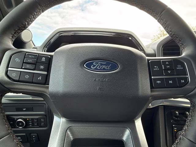 2026 White Metallic Ford F-150 Lariat 4X4 Truck