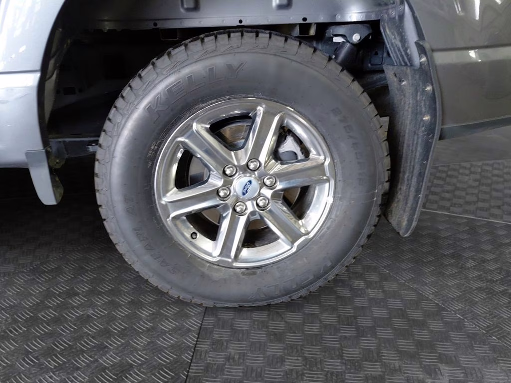 2025 Carbonized Gray Metallic Ford F-150 XLT 4X4 Truck