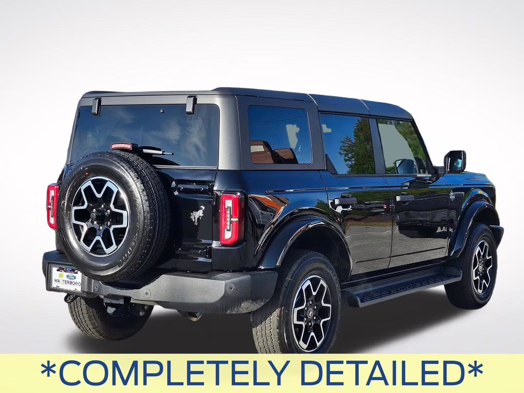 2026 Shadow Black Ford Bronco Outer Banks 4X4 SUV