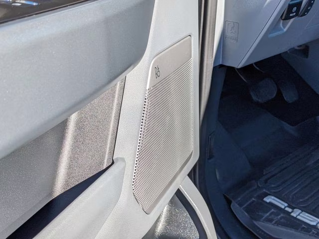 2024 Gray Metallic Ford F-150 Lariat 4X4 Truck