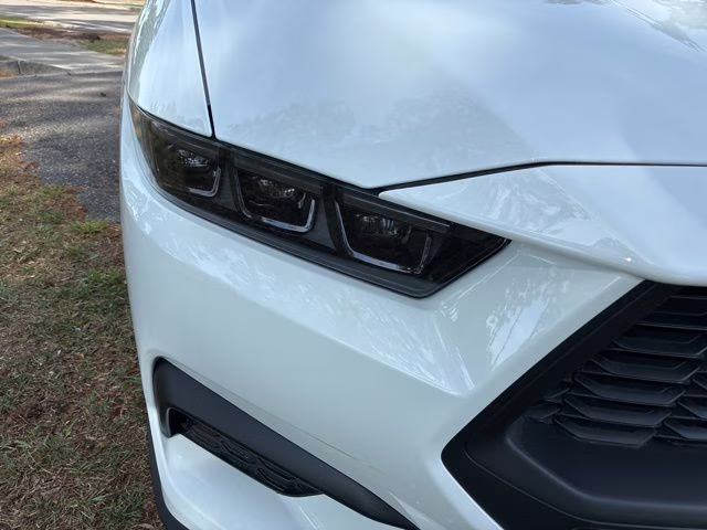 2026 Oxford White Ford Mustang EcoBoost RWD Coupe