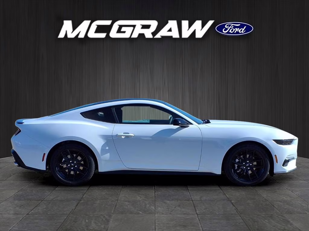 2026 Oxford White Ford Mustang EcoBoost RWD Coupe