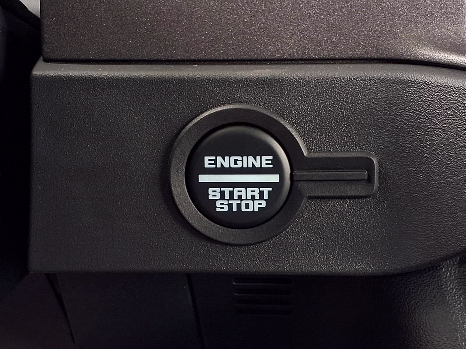 2025 Oxford White Ford Bronco Base 4X4 SUV