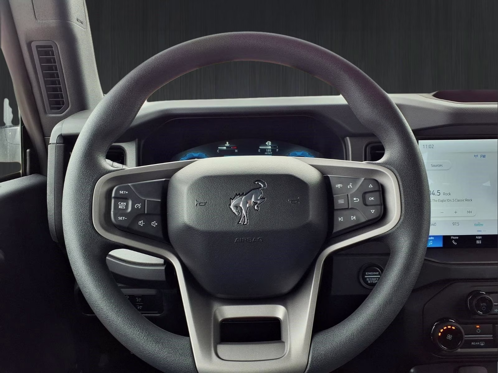 2025 Oxford White Ford Bronco Base 4X4 SUV