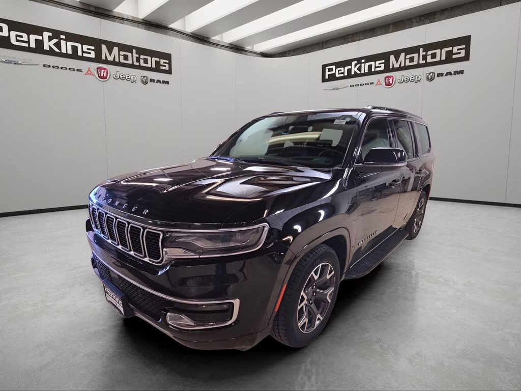 2023 Diamond Black Crystal Pearlcoat Jeep Wagoneer Series III 4X4 SUV