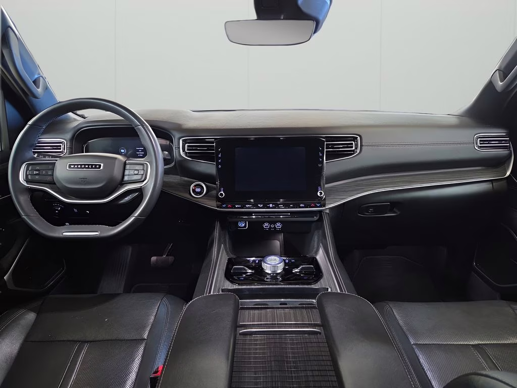 2023 Diamond Black Crystal Pearlcoat Jeep Wagoneer Series III 4X4 SUV