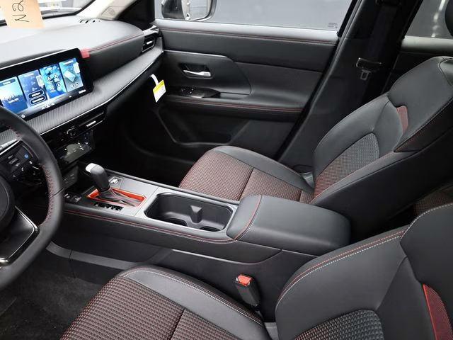 2026 Canyon Bronze Metallic Nissan Kicks SR AWD SUV