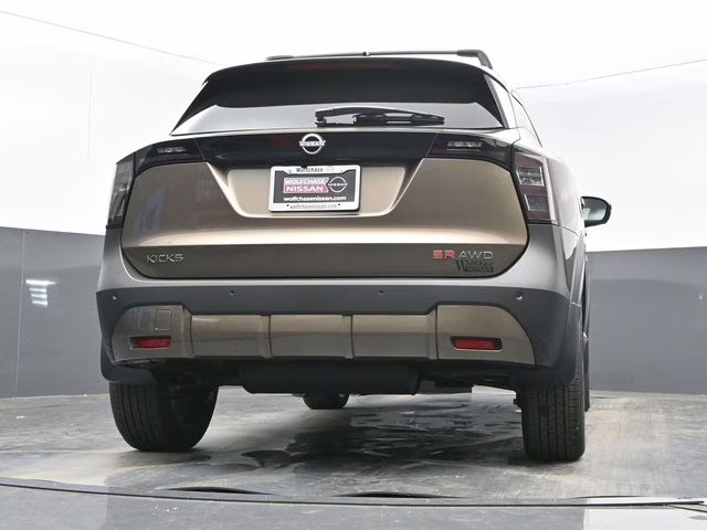 2026 Canyon Bronze Metallic Nissan Kicks SR AWD SUV