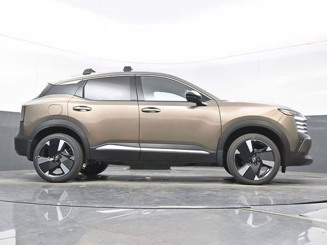2026 Canyon Bronze Metallic Nissan Kicks SR AWD SUV