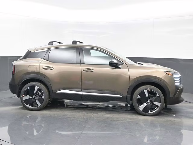 2026 Canyon Bronze Metallic Nissan Kicks SR AWD SUV