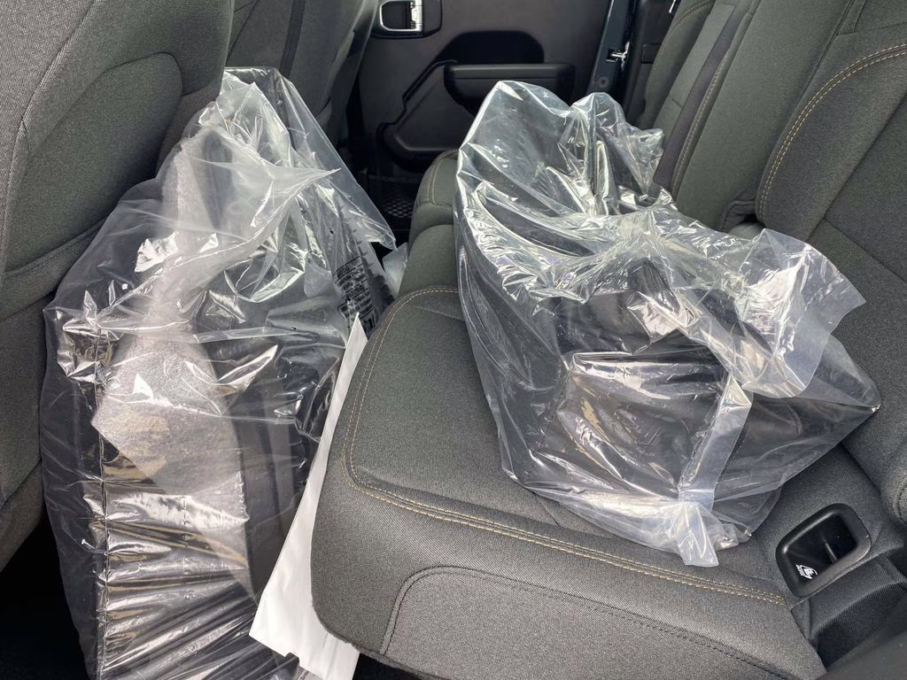 2026 Anvil Clearcoat Jeep Gladiator Sport 4X4 Truck