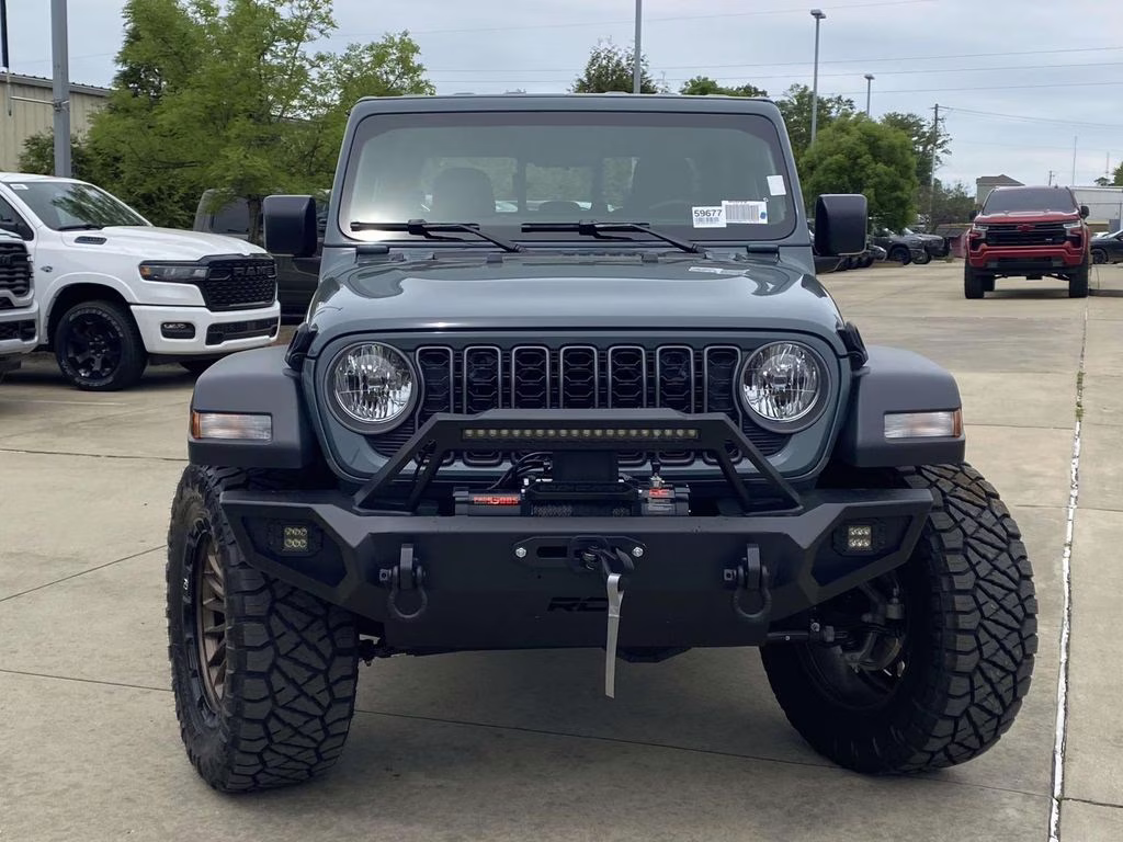 2026 Anvil Clearcoat Jeep Gladiator Sport 4X4 Truck
