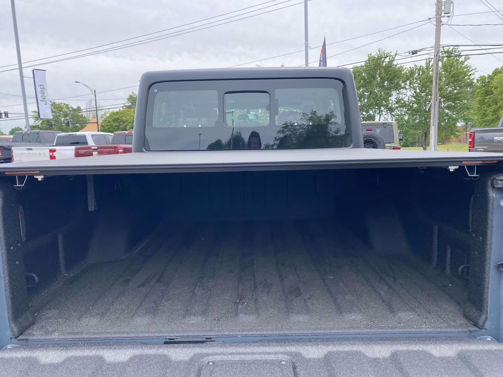 2026 Anvil Clearcoat Jeep Gladiator Sport 4X4 Truck