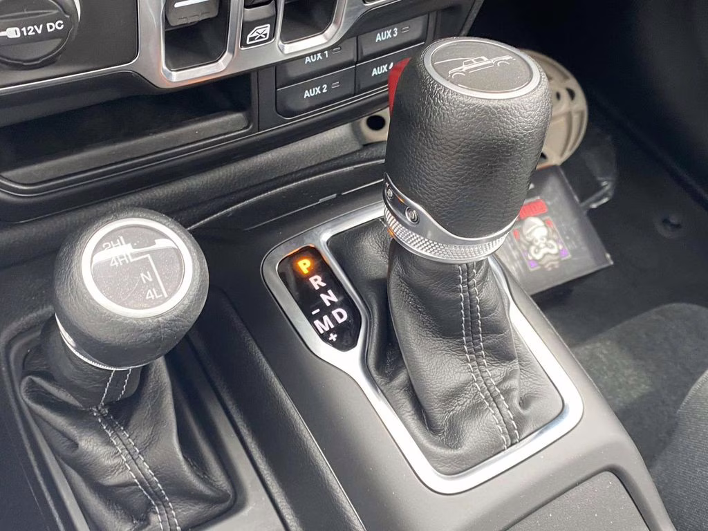 2026 Anvil Clearcoat Jeep Gladiator Sport 4X4 Truck