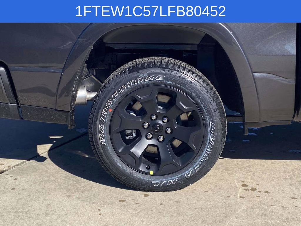 2026 Granite Crystal Metallic Clearcoat Ram 1500 Big Horn/Lone Star 4X4 Truck