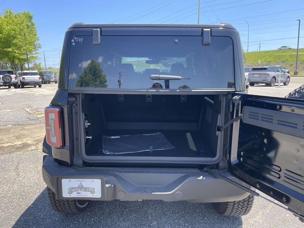 2026 Shadow Black Ford Bronco Outer Banks 4X4 SUV