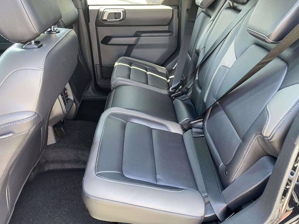 2026 Shadow Black Ford Bronco Outer Banks 4X4 SUV