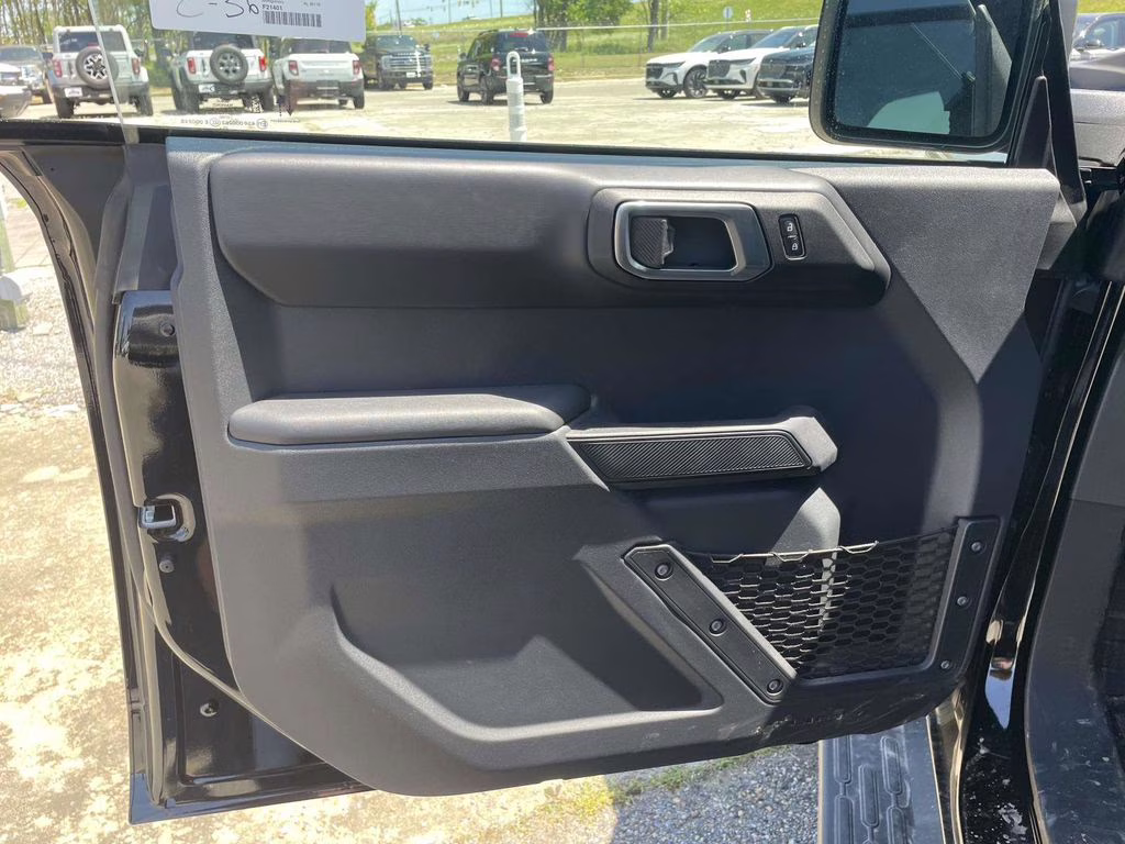 2026 Shadow Black Ford Bronco Outer Banks 4X4 SUV