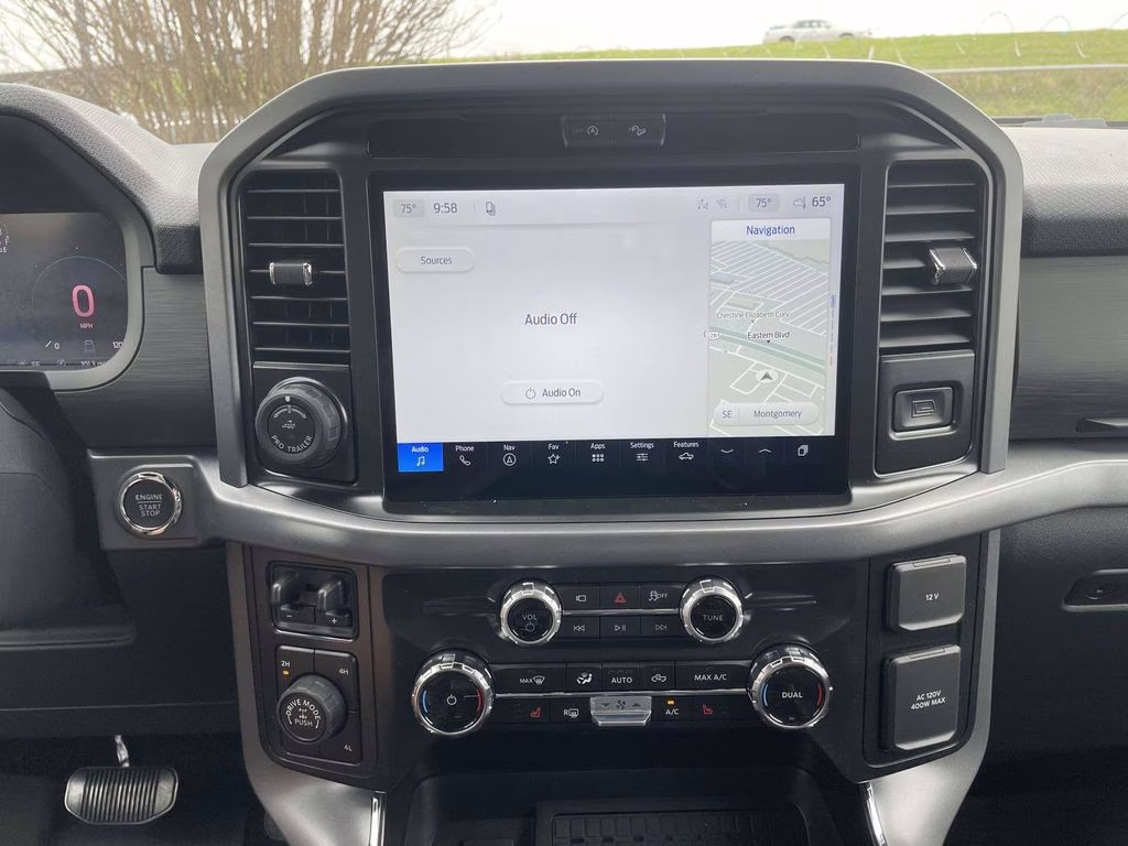 2026 Oxford White Ford F-150 XLT 4X4 Truck