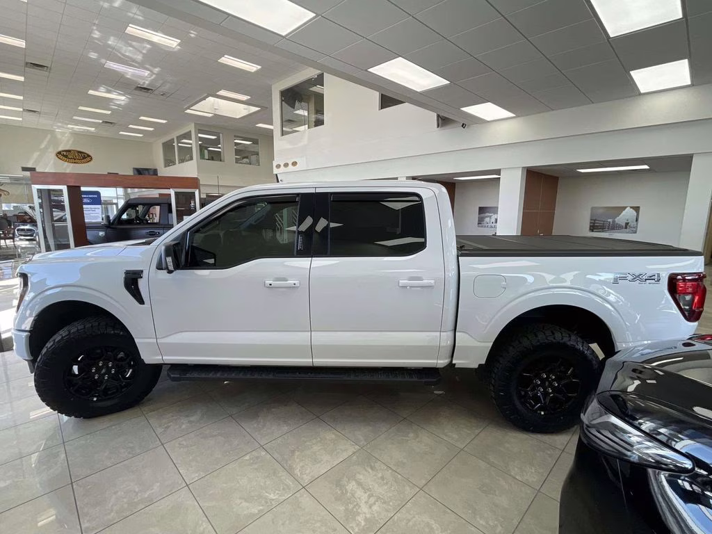 2026 Oxford White Ford F-150 XLT 4X4 Truck