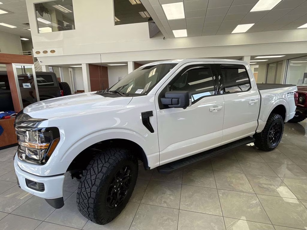 2026 Oxford White Ford F-150 XLT 4X4 Truck