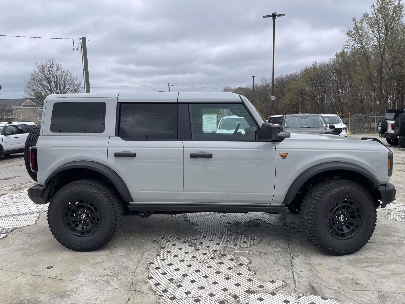 2026 Avalanche Ford Bronco Badlands 4X4 SUV