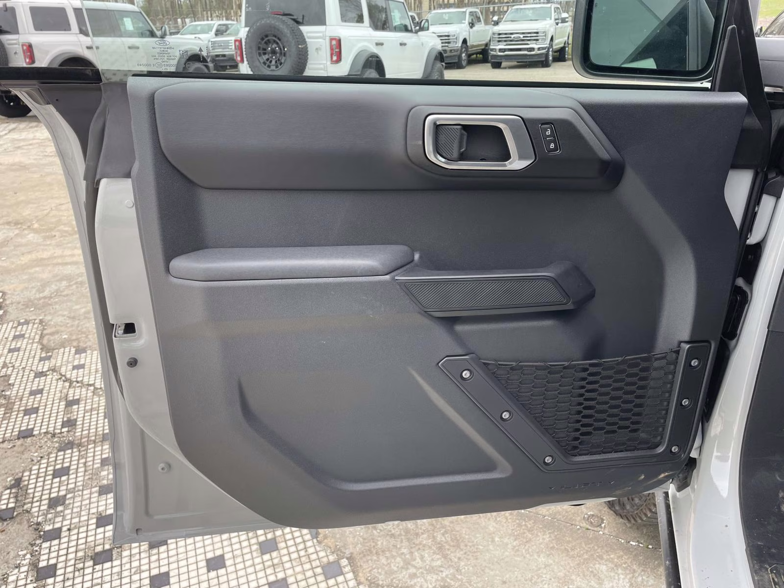 2026 Avalanche Ford Bronco Badlands 4X4 SUV