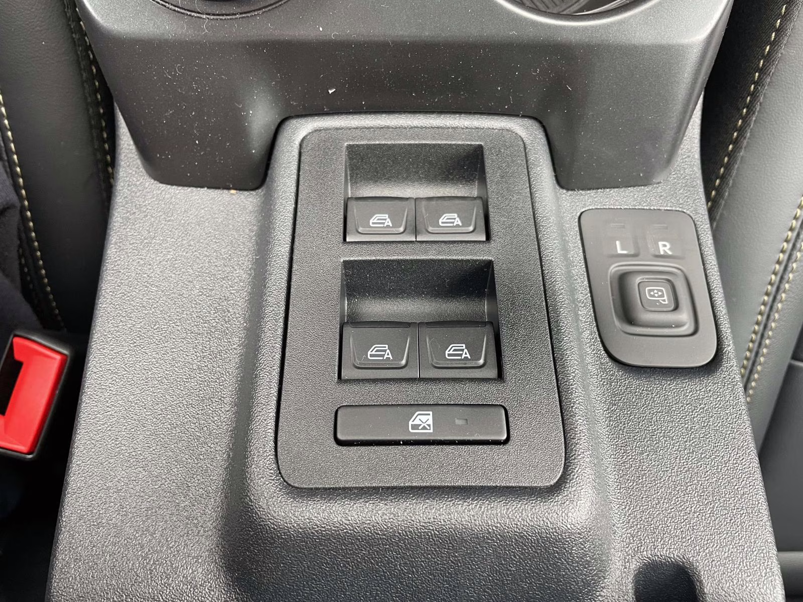 2026 Avalanche Ford Bronco Badlands 4X4 SUV